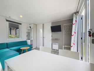 Mobil-home Grand Confort 4 pers, 2 chambres, 1 sdb, clim, terrasse & parking, à 200m de la plage - FR-1-361A-2 - Jullouville-les-Pins - 3