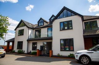 Luxury 2 Bed West London, Free Parking - Uxbridge - 2