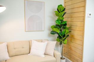 King Bed-Step to Madeira Beach-Heated Pool-Private - St Pete Beach - 5