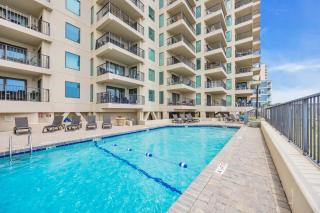 Oceanfront w Stunning Views Amenities Galore - Myrtle Beach - 8
