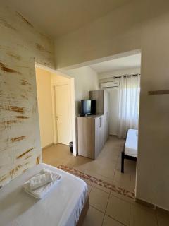 Dafnes Rooms - Fourka - 7