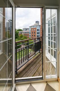 Spacious 3 Bed Short Walk to Atlantic Wharf - Cardiff - 6