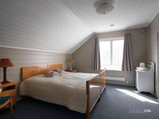 Hus nær butikk, sentrum & rekreasjon - Hol - 3