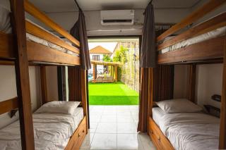 What The Duck Backpackers - Canggu - 9