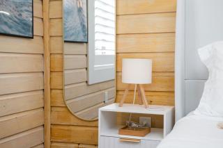 Queen Bed-Step to Madeira Beach-Heated Pool-Private - St Pete Beach - 6
