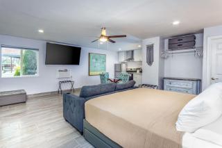 Tranquil Riverfront Studio - Three Rivers - 3