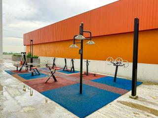 Couple Park Midas Seri Alam Netlfix By STAY - Masai - 2