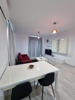 Miulio Apartments - Mamaia - 6