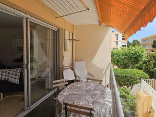 Confortable 2 pièces au Lavandou avec balcon, clim et accès piscine - FR-1-308-120 - Le Lavandou - 8