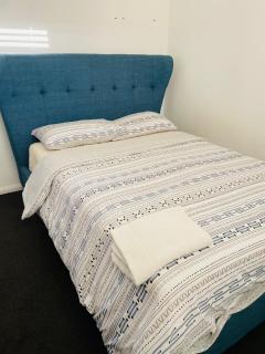 Cozy and Peaceful home surrounding by cafes and restaurants - Perth - 8