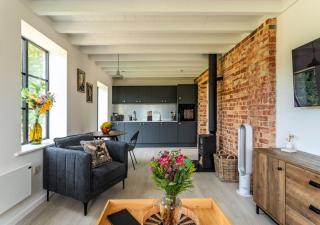 Gatehouse - Limpley Stoke - 4