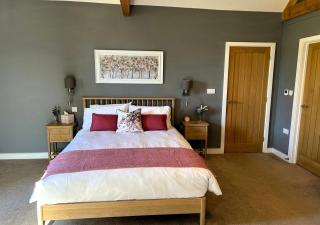 Piepards Barn - Limpley Stoke - 3