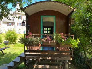 Roulotte avec Spa - La Capelle-Bleys - 9