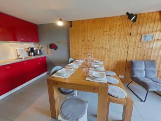 Appartement cosy avec cheminée et balcon, 6 couchages, Le Grand-Bornand - FR-1-241-63 - Le Grand-Bornand - 4