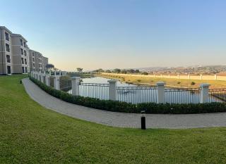 Blue lake estate Luxury and modern apartment with free WiFi and air conditioning close to Mall of Africa and Waterfall Corner - Midrand - 8
