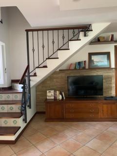 Annygiò House - De Vivo Realty - Meta - 4