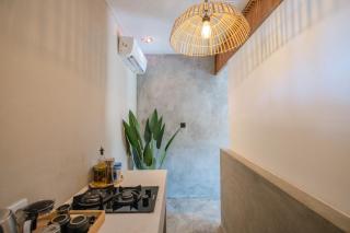 Stylish Uluwatu Studio Apartment and Pool - 6