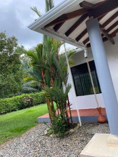 Casa Campestre con Piscina en Villavicencio - Villavicencio - 5