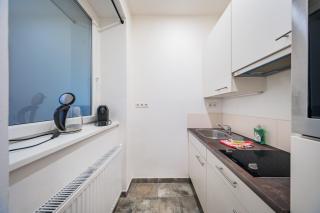 Bright City Room In Prime Location - 5