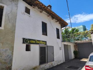 oneTwoSleep GuestHouse - Shkodra - 0