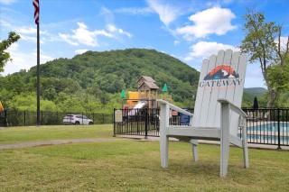 Cabin Oasis near Smoky Mountains - Pigeon Forge - 6