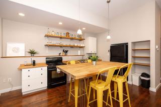 Loft Life Pendleton 2 - Chic Downtown Condo for 4 - Cincinnati - 8