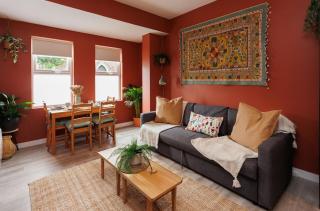 Upper Eastside Boutique - Lush bed & Fab location - Belfast - 0