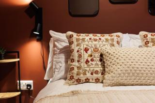 Upper Eastside Boutique - Lush bed & Fab location - Belfast - 2