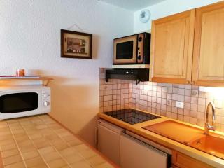 Centre, 2 pièces + mezzanine, balcon, ascenseur, 6 couchages - FR-1-241-59 - Le Grand-Bornand - 3