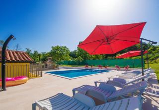 Villa Maslina, a charming and private villa 15 km from the sea - Pićan - 1