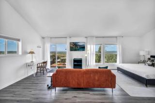 Thistle Hill Modern Barn Studio wt Amazing View! - 1