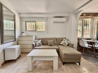 LOMA - Wifi, Centro a 200 metros, Playa a 850 metros, Nuevo, Tiendas a menos de 5 minutos - 0