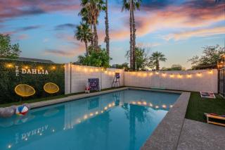 Extravagant MainHome HeatedPool SharedBackyard - 9