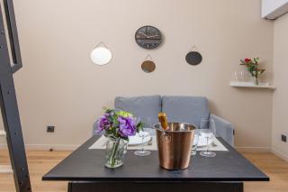 5mn Monaco - Coquet studio avec coin nuit - DQ - 9