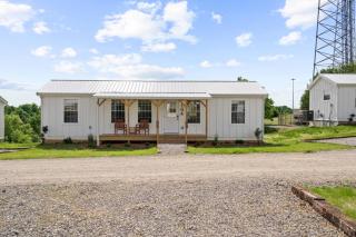 5 Neighboring Cabins at Eden Reserve - Front Five - Williamstown - 2