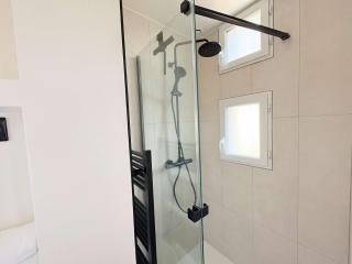 Golden Triangle AC by Melvane - París - 6