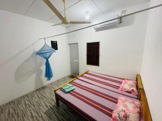 Joes Resthouse - Oddaimavadi - 5