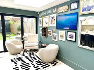 Beautiful 4 Bedroom Family Home in Barnes - Londra - 9