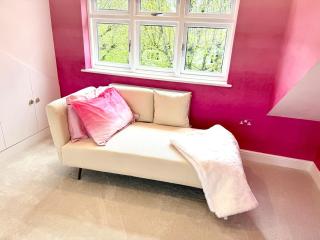 Beautiful 4 Bedroom Family Home in Barnes - Londra - 8