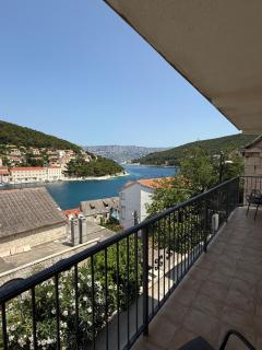 Pucisca Vero Apartments - Pučišća - 8