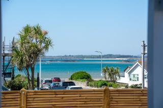 Ewyn Gwyn - Rhosneigr - 8