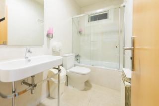 Hostal BESTPRICE Barcelona Stadium - Barcelona - 6