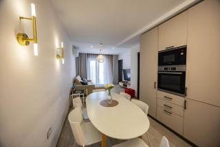 GuestHost - Sliema Breeze & Patio Comfort - Sliema - 7