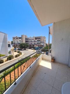 Heart of Pafos - 2 Bedroom Stay - Paphos - 5
