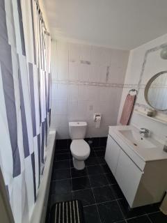 Heart of Pafos - 2 Bedroom Stay - Paphos - 4