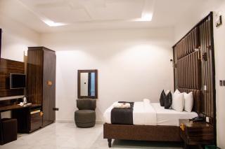 Victorian Bloom Hotel and Resort - - 7