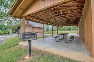 Cozy Cabin Near Dollywood - Pigeon Forge - 9