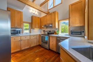 Grandview Get-A-Way home - White Salmon - 1