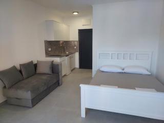 Top Apartments - Dobra Voda - 6