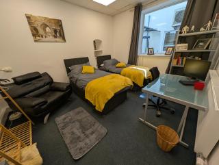 Duel of Bristol House 6BR 12 beds - Bristol - 1